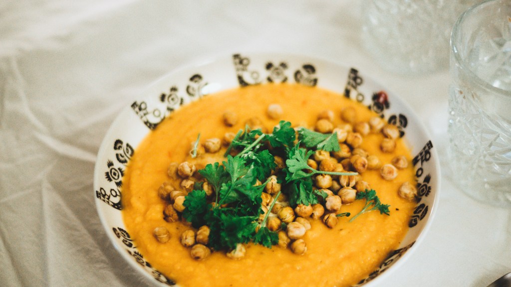 Vegaaninen kurpitsakeitto